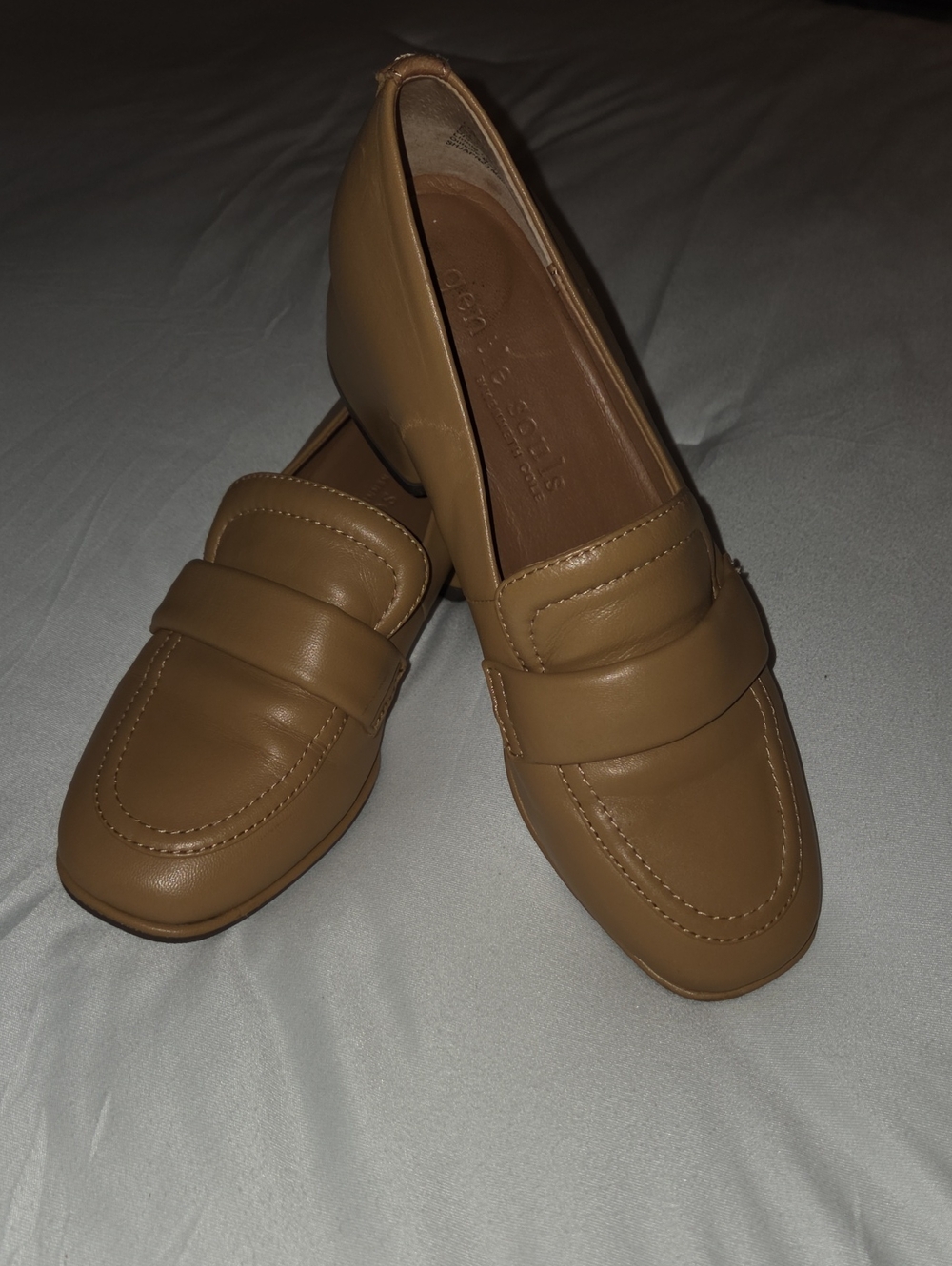 Kenneth Cole gentle souls Women's Tan Leather Penny Loafers